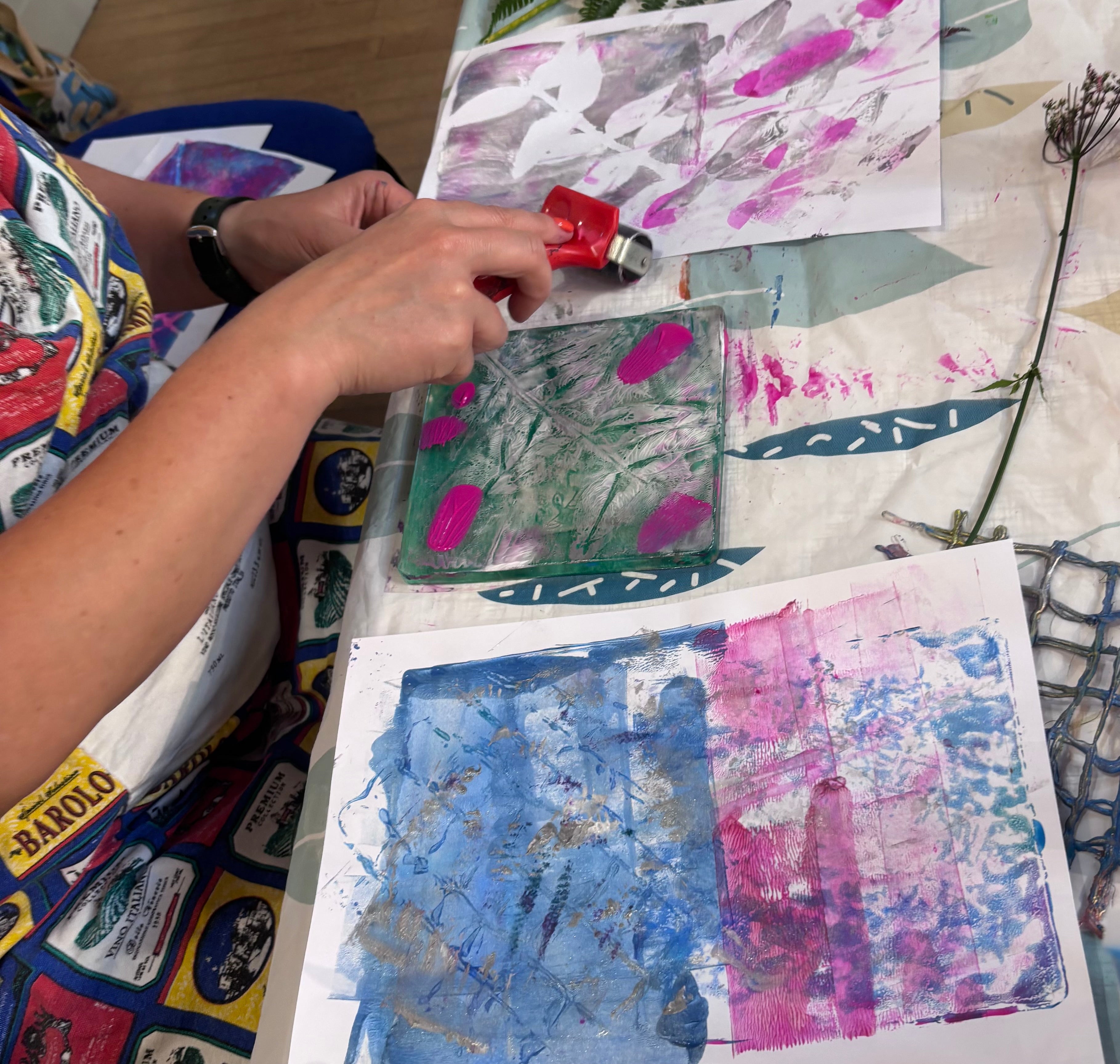 Choose between two on the day, Geli plate Printing and Lino Printing