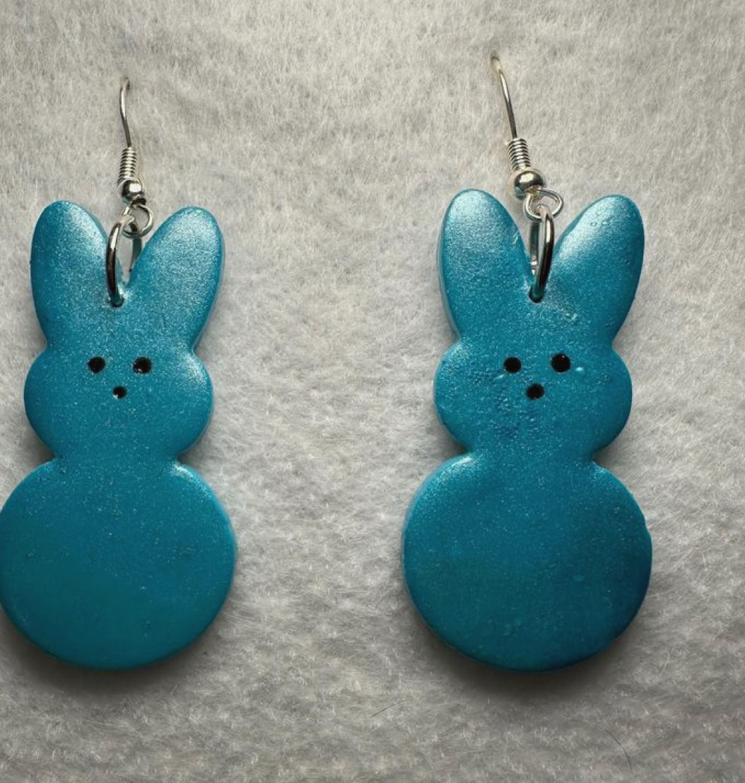 Garstang Easter jewellery Class in Silver and Clay raising funds for local Charitys