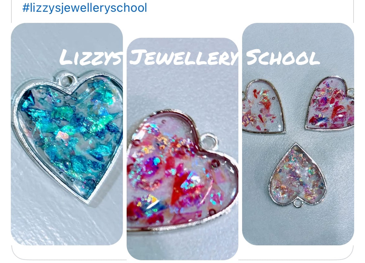 Special Taster of Beginners Resin Jewellery Beginners & all levels Course with Fizz. Sat and Wednesdays, Other days get in touch Garstang, Lancs