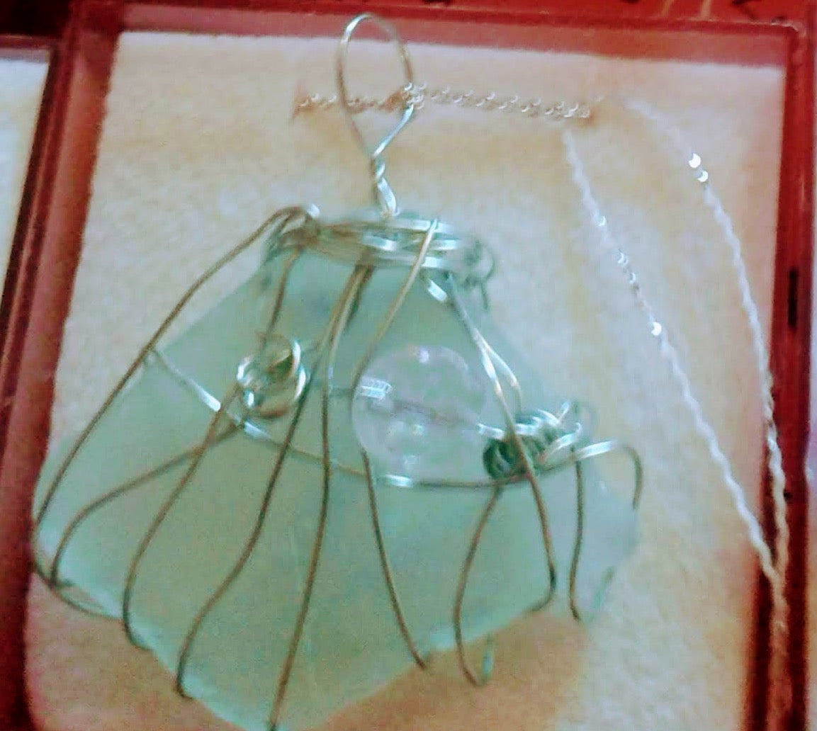 Beginners Local Lancashire Beach Sea Glass Wire Work Kit -With Glass like picture may vary