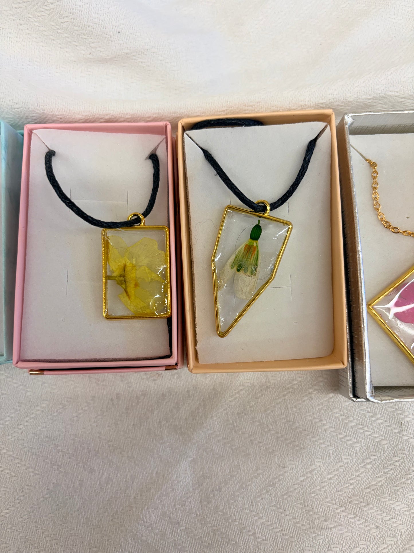 Ashes Resin Jewellery commissions Bespoke