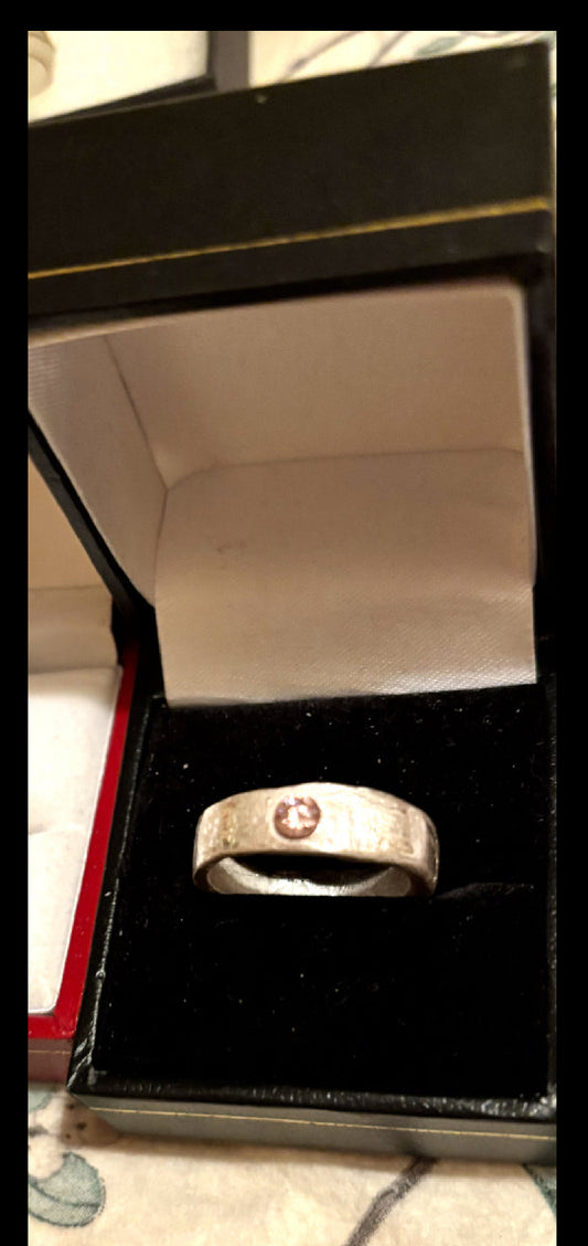 Chunky silver ring with stone 👇Deposit