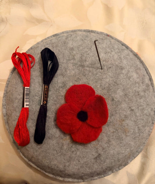 Red Poppy Brooch Needle-Felting Kit – Make 2