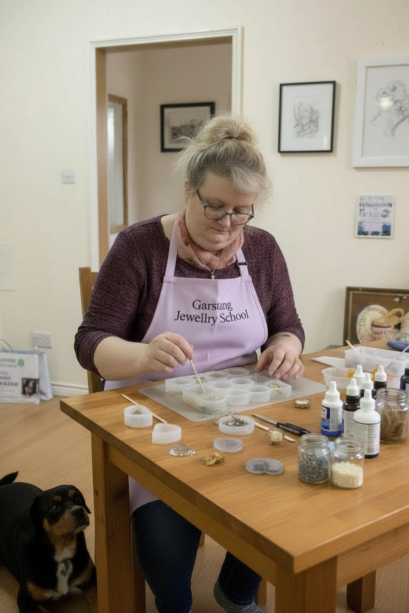 Botanical Floral Art in Resin to wear Jewellery Workshop Garstang, ashes, hair, memory….